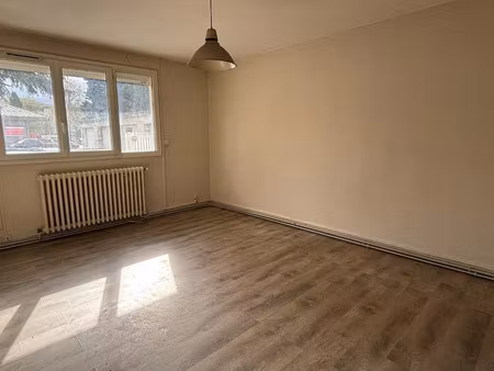 location appartement 4 pièces 67.2 m² à romans-sur-isere (26100)  530 €