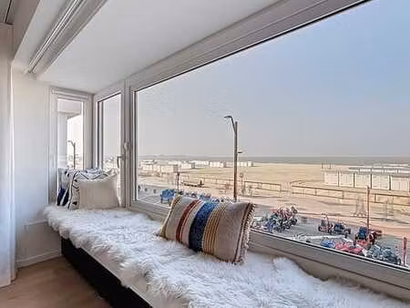 appartement de luxe avec finitions sublimes et vue fronta...