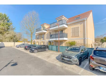 vente appartement 3 pièces  61.50m²  chevry