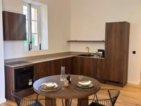 location meublée appartement 2 pièces 78 m² à aix-en-provence (13090)  2 700 €