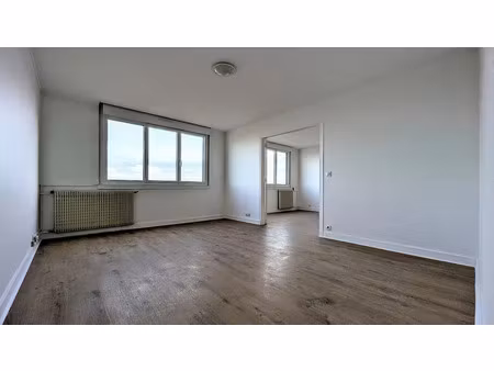 location appartement 2 pièces 52.77 m² à saint-denis (93200)  990 €