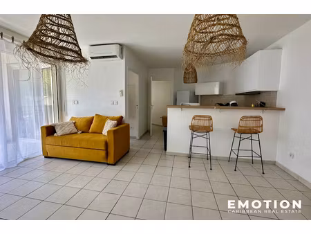 location meublée appartement 2 pièces 50 m² à saint-martin (97150)  1 100 €