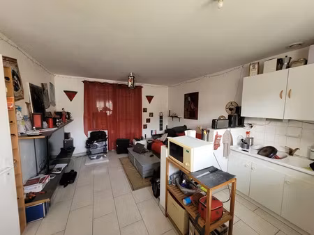 location maison 2 pièces 40 m² à la roche-sur-yon (85000)  590 €
