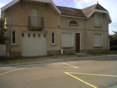 location maison 4 pièces 87 m² à moussey (10800)  910 €