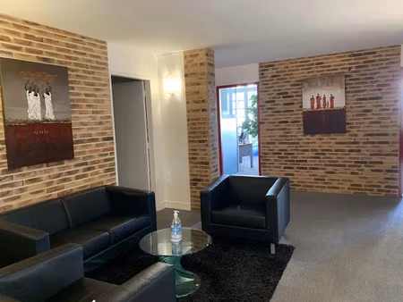 location locaux professionnels 101.55 m² à bergerac (24100)  1 805 €