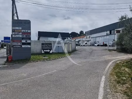location locaux professionnels 96 m² à hyeres (83400)  1 019 €