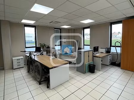 location locaux professionnels 121 m² à reims (51100)  1 311 €