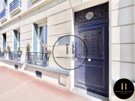 location locaux professionnels 3 pièces 55 m² à saint-germain-en-laye (78100)  1 950 €