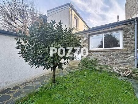 vente maison à cherbourg-octeville (50100) : à vendre / 65m² cherbourg-octeville