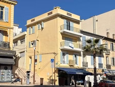 emplacement n°1 le cannet mairie duplex + toit-terrasse – aucune charge