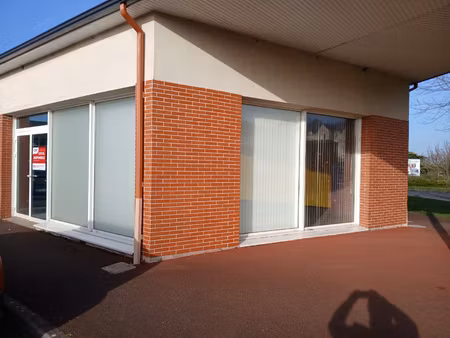 53 château gontier  en zac local professionnel  bureaux 83 m