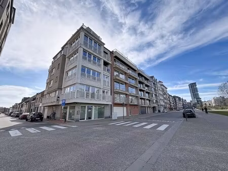 praktijkruimte in standingvolle residentie ter hoogte van de knokkestraat te heist.