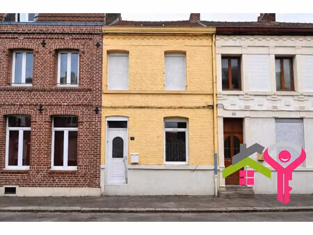 maison rénovée à louer 3-4 chambres