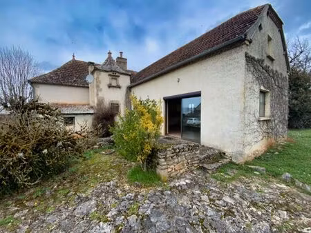 secteur livernon – maison 4 chambres  dépendance et terrain arboré