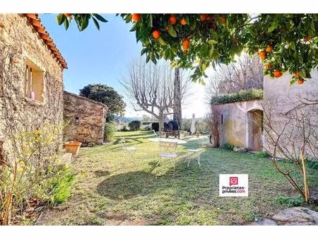 mas provençal sur parcelle de 13 020 m2 avec vignes en fermage et oliveraie