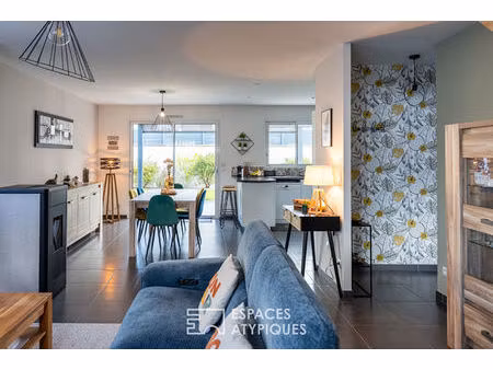 maison contemporaine dans un environnement résidentiel privilégié