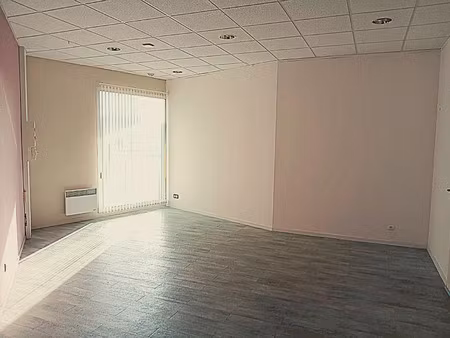 location bureaux et commerces à château-gontier (53200) : à louer / château-gontier