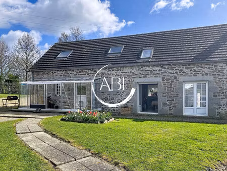 longère en pierre avec 7 000 m² de terrain  dépendances et pr