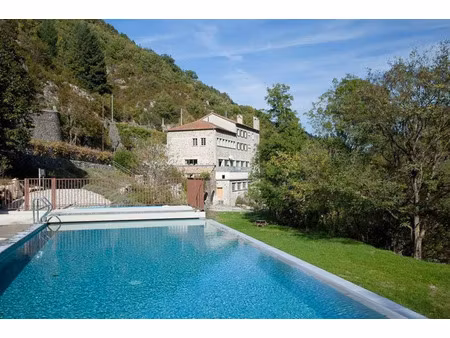 ancien moulinage dans la vallée de l'auzène - 6 logements - une grande salle 232m² - dépen