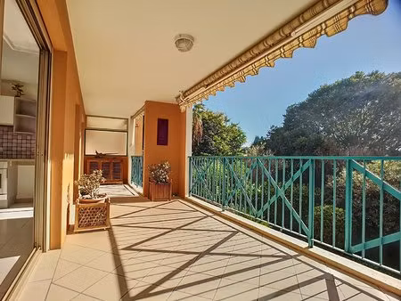 exclusivite antibes - 2 pieces avec terrasse  garage  parking et cave.