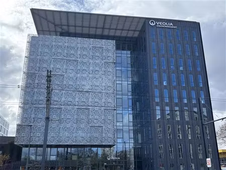 location bureau vaulx en velin 2 181 m²