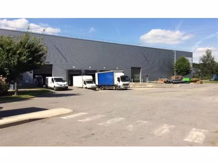 location entrepôt / local d'activités lisses 7 160 m²