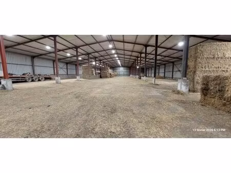 à louer fonds de commerce 4 000 m² – 5 000 € |cambrai