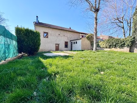 à louer maison 100 m² – 700 € |varize