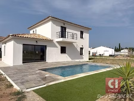 villa contemporaine neuve avec vue dégagée avec piscine. exposition plein sud. vidauban