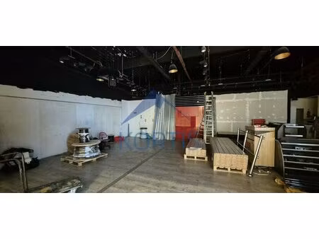 location local commercial 128m² arbent 01100