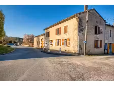 vente maison 5 pièces 159 m² à segonzac (24600)  149 500 €