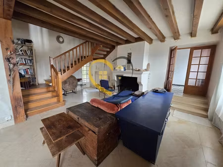 vente maison 7 pièces 209 m² à morogues (18220)  180 000 €