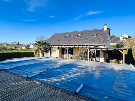 vente maison 5 pièces 117 m² à cassaniouze (15340)  210 000 €