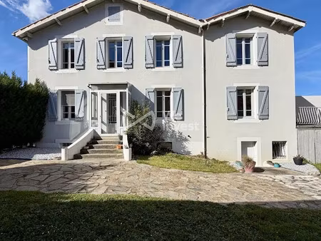 vente maison 5 pièces 138.17 m² à mazamet (81200)  214 000 €