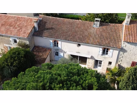 vente maison 5 pièces 174 m² à vouille (86190)  273 000 €