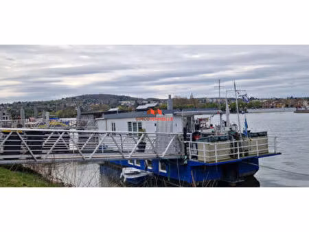 maison flottante - rare et charmante ! | gimcovermeille