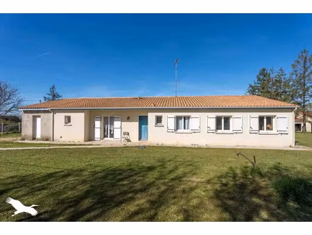 vente maison 6 pièces 161 m² montguyon (17270)