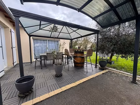 vente maison 5 pièces 130 m² à bignoux (86800)  283 500 €