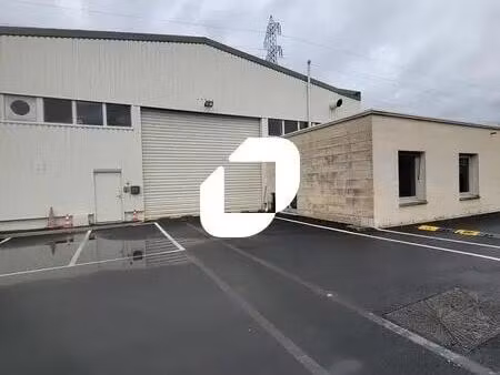 location local d'activités 1 800 m²