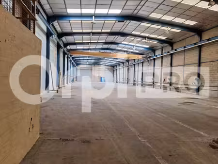 location local d’activités canly 60680 1520m²