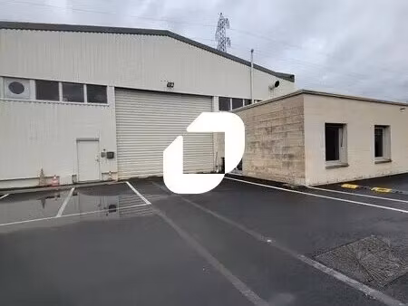 location local d'activités 1 800 m²