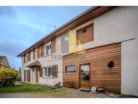 vente maison 7 pièces 210 m² à la chassagne (39230)  230 000 €