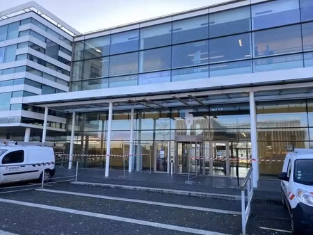 location bureaux 84 m²