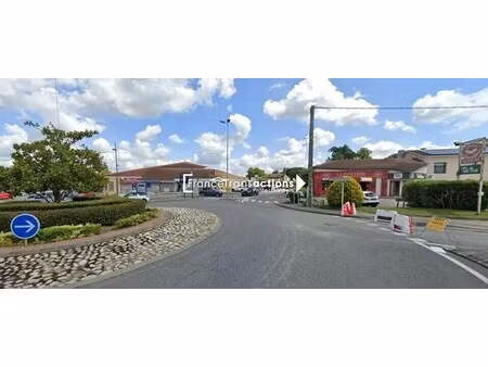 location commerce 184 m²