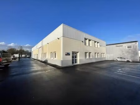 vente entrepôt treillieres 44119 716m²