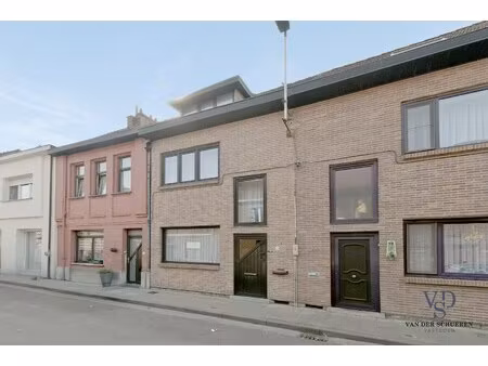 huis te koop in zwijnaarde met 2 slaapkamers