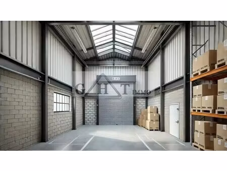 location entrepôt noisy le grand 93160 351m²
