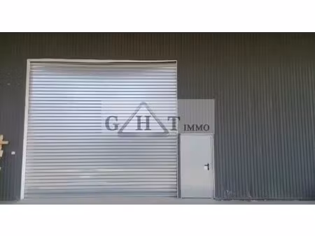 location entrepôt 330 m²