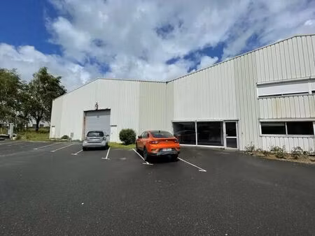location entrepôt saint herblain 44800 330m²