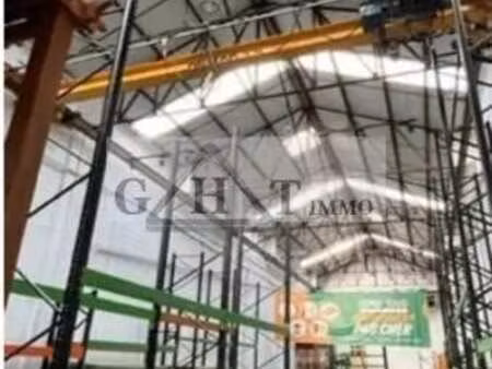 location entrepôt 550 m²